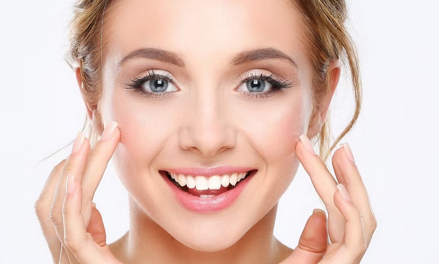 Image 2: BB Glow Semi-Permanent Make-Up