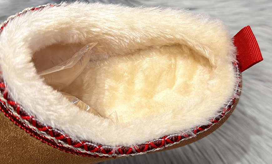 Image 3: Paio di pantofole calde da donna