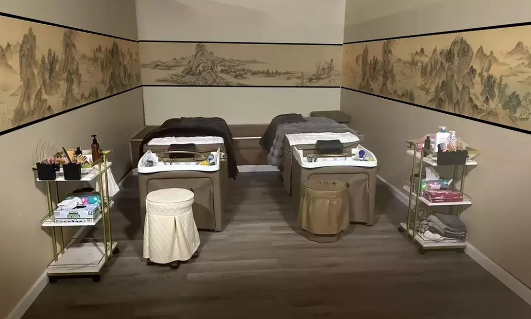 Deep Cleansing & Relaxing Herbal Head Spa for One or Couples
