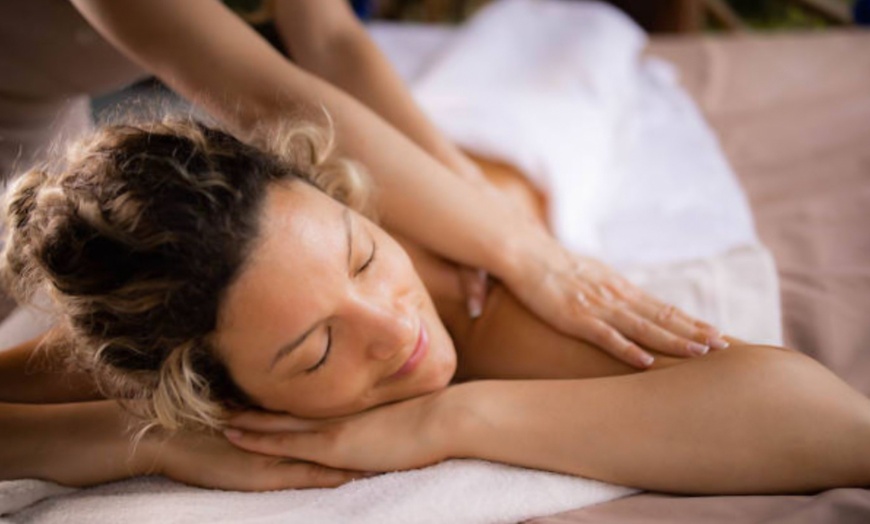 Image 13: Masaje a elegir o ritual de masaje con opción a tratamiento facial