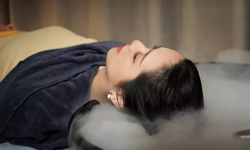 Image 1: Deep Scalp Cleansing – Hydra-Treatment or Hair Soothing (75 Min)
