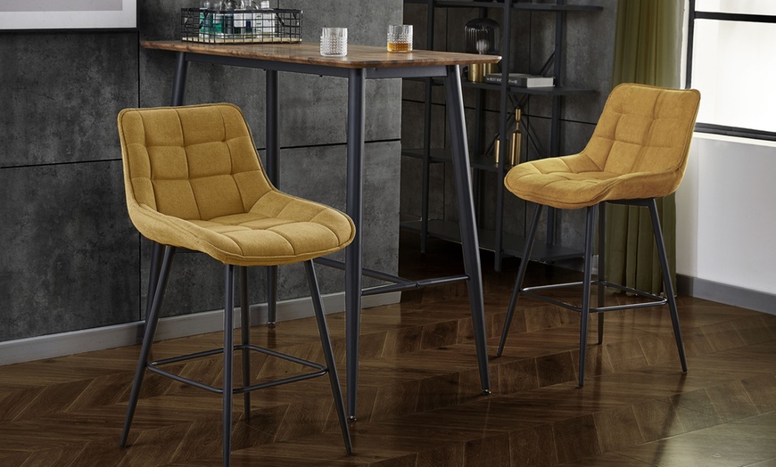 Image 7: Lot de 2 tabourets de bar en métal noir et tissu