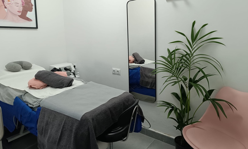 Image 3: Relleno dérmico en Clínica Dental y Salud Valencia