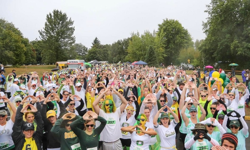 Image 4: Join the Oregon Ducks 5K Color Run: Solo, Two, or Four Ducks