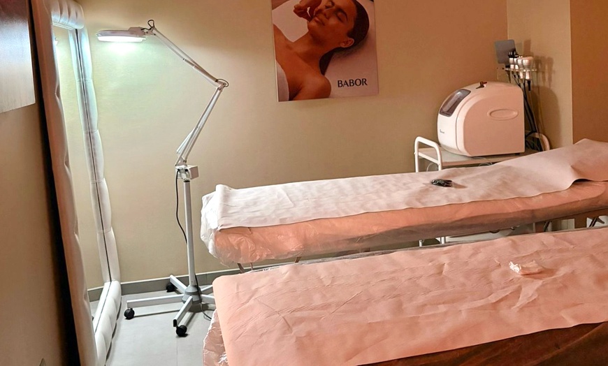 Image 5: Ritual en pareja de 1 h con piedras calientes en cabina doble privada