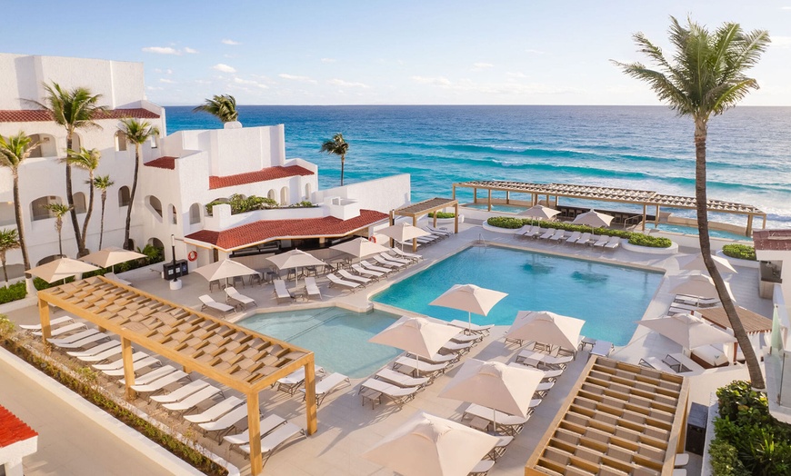 Image 16: 5-Star All-Inclusive Beachfront Stay 