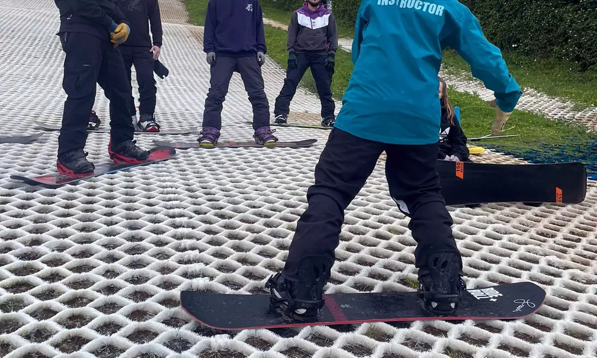 60 Minutes Level 1 Ski or Snowboard Lessons for 1, 2, 3, or 4 People!