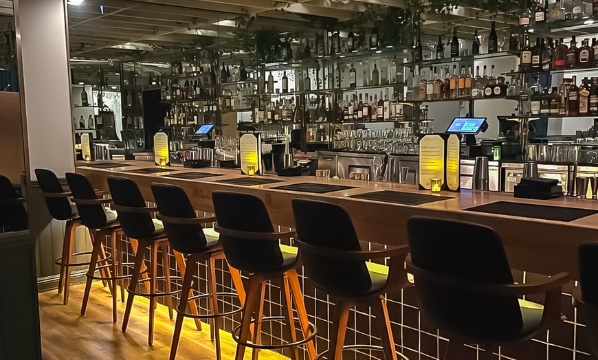 Image 3: $50 or $100 to Spend on Food and Drink