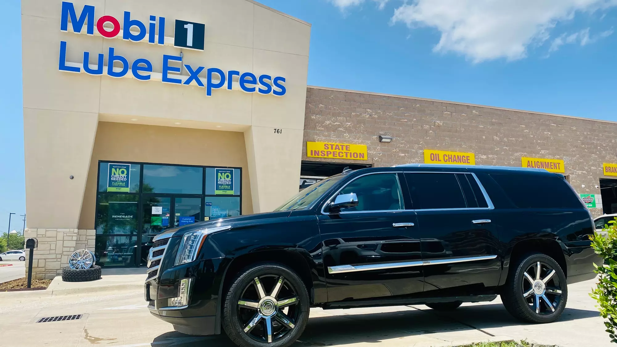 Keep Your Car Running Smoothly with Engine Fluid Flush Options