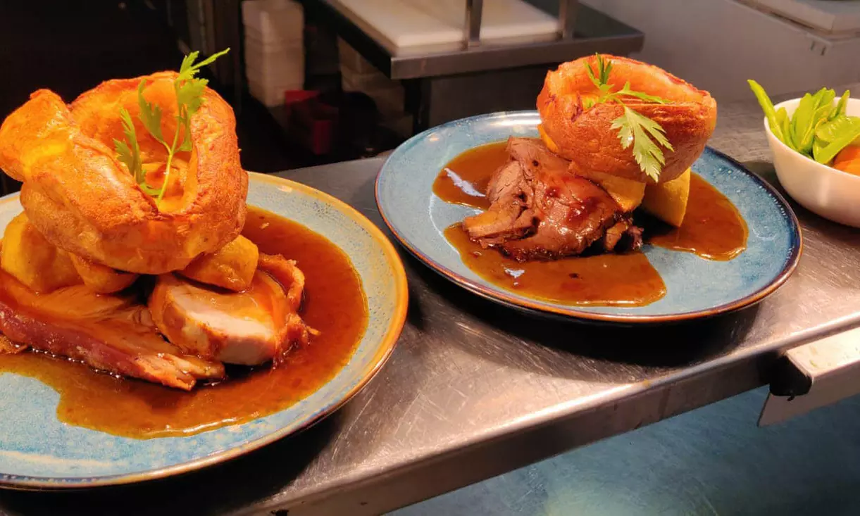 Sunday Roast with Wine for up to 4 people Gomersal Park Hotel!