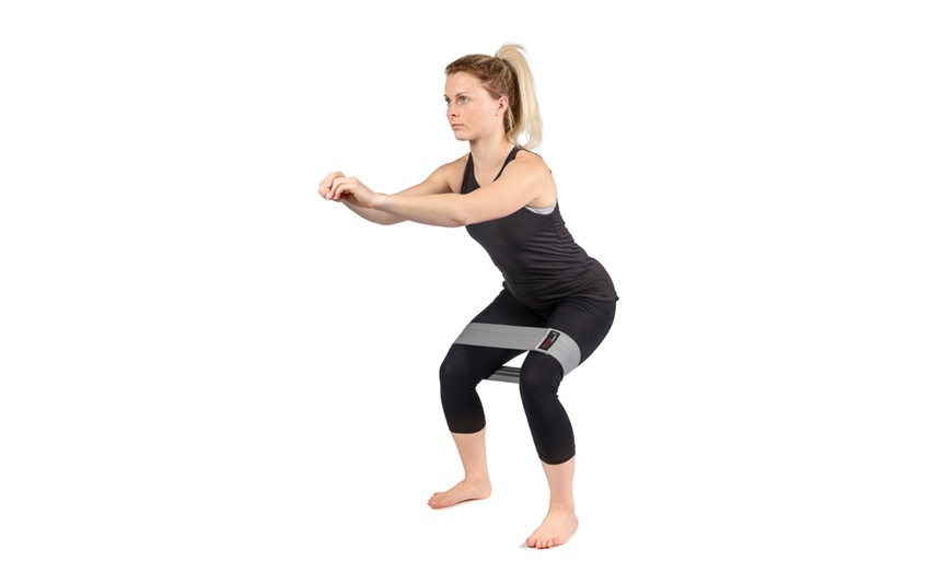 Image 8: Pro 11 Wellbeing Three Pack of Glute Bands with Carry Pack