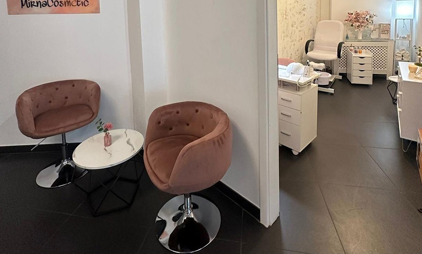 Image 3: Bis zu 38% Rabatt auf den Maniküre-Pediküre bei Elya Beauty Konzept