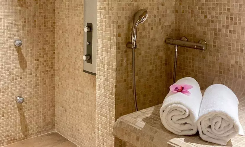 Escapade détente à Cannes avec soin du visage "Sérénité" et hammam