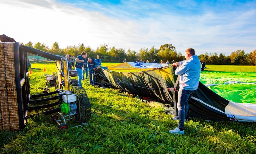 Image 11: Grote hoogte: ballonvaart vanaf Breda, Den Bosch, Eindhoven of Tilburg