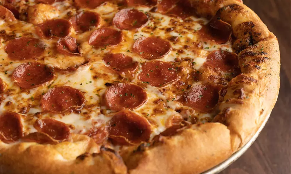 $25,$50, or $100 Spend on Food & Drinks or Choice of Pizza + Toppings