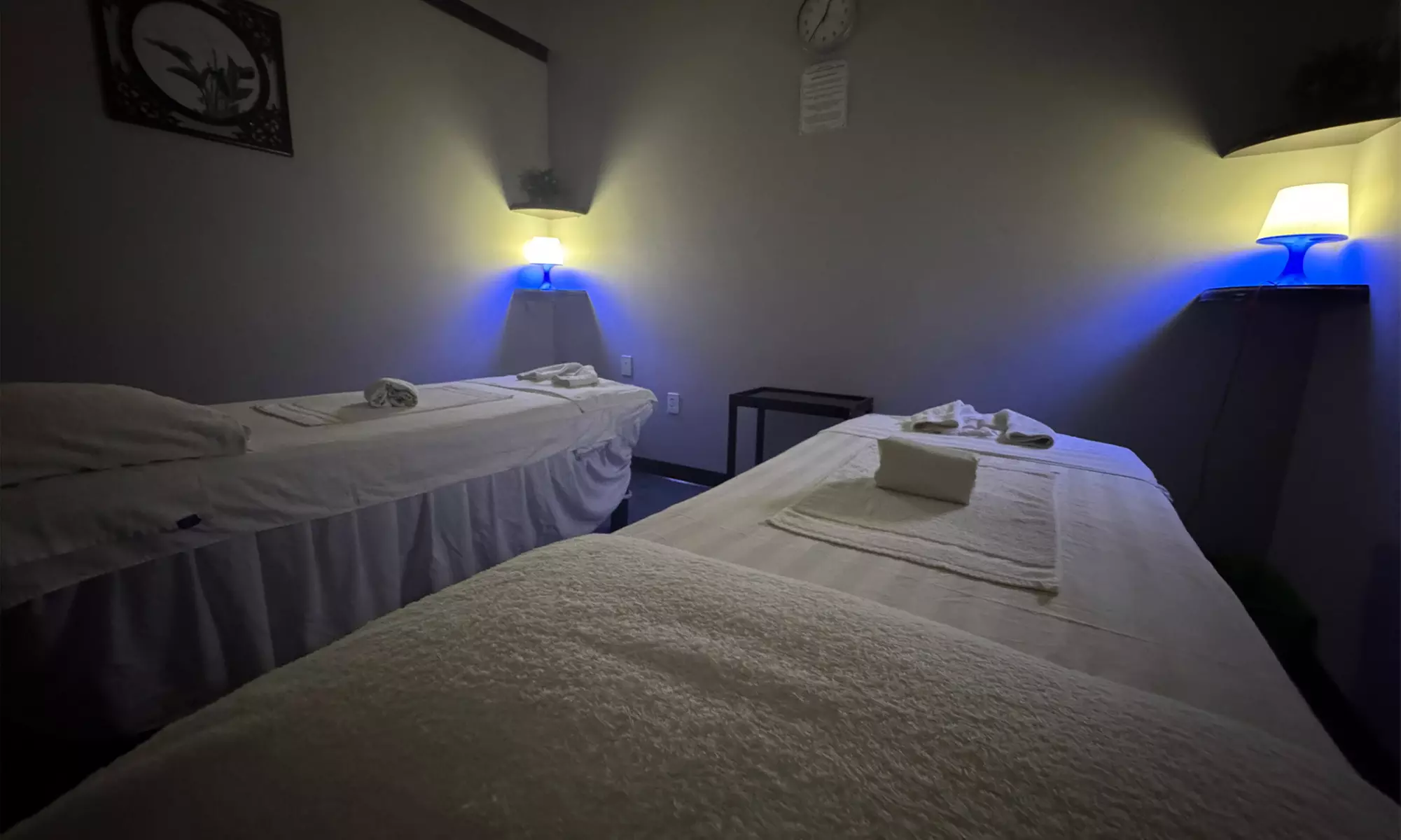 60 or 90 Min Full Body Massages with Hot Stones & Essential Oils 