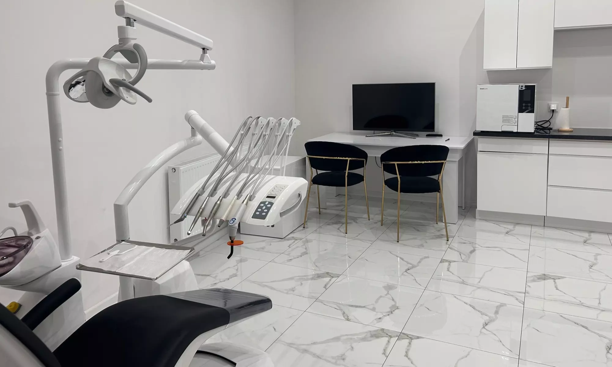 Powiększanie ust, mezoterapia i więcej zabiegów medycyny estetycznej