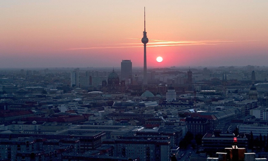 Image 4: VIP Auffahrt für 2 Erw./VIP-Auffahrt-Familienticket 360° Panoramakarte