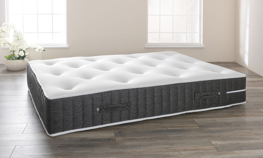 Image 3: Pocket Sprung and Memory Foam Mattress