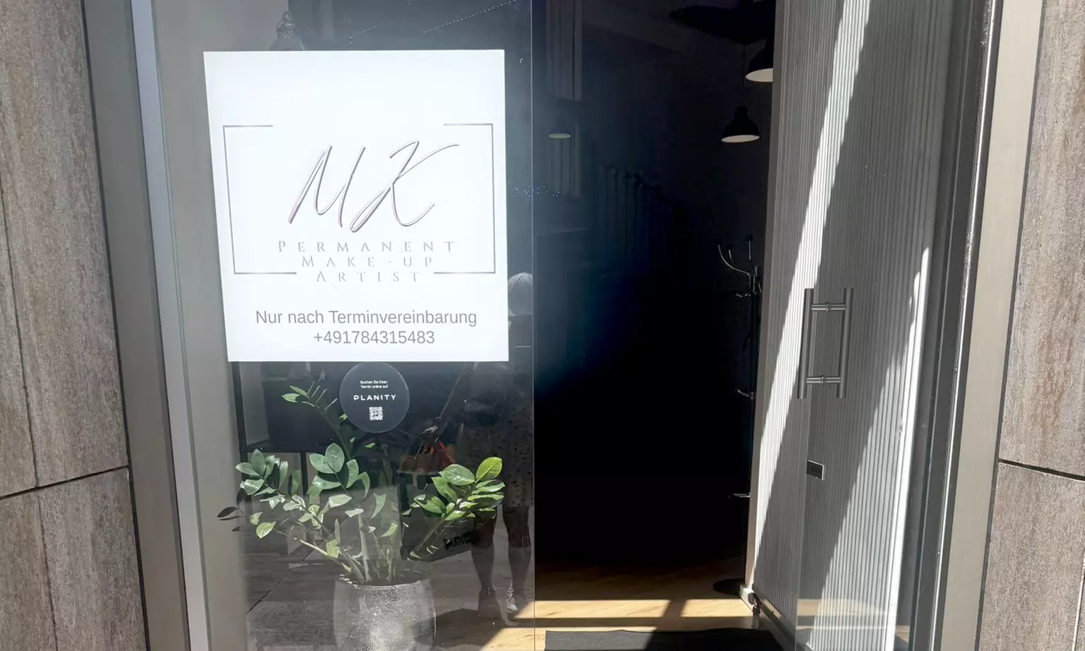 Perfekt definierte Brauen & Lippen durch Permanent Make-up