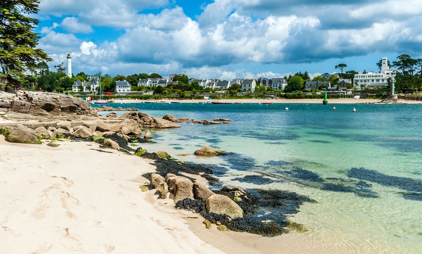 Image 1: Bretagne : chambre vue sur rivière avec petit-déjeuner