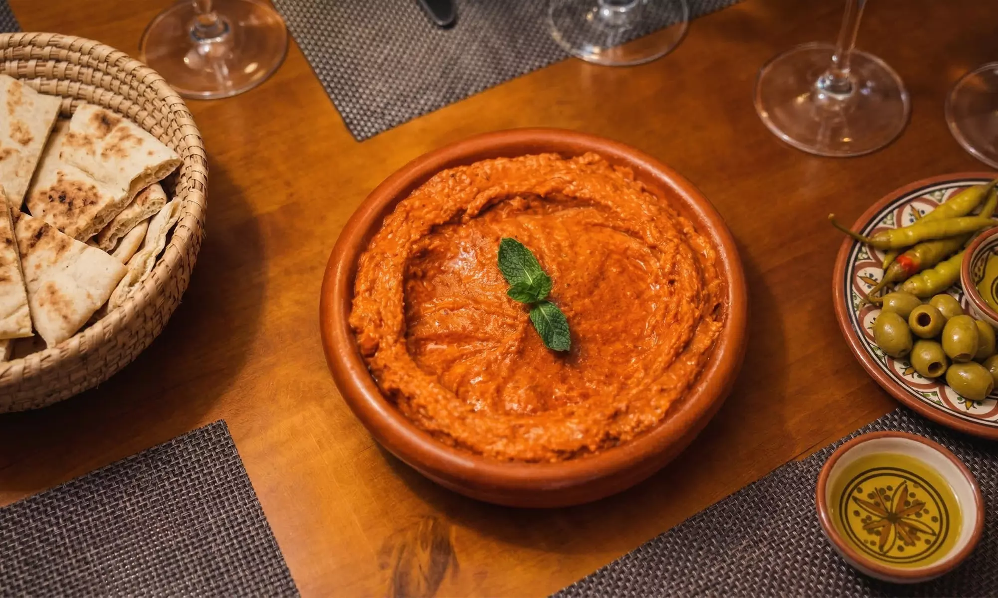 Degusta la cocina árabe: menú degustación completo para 2 o 4 personas