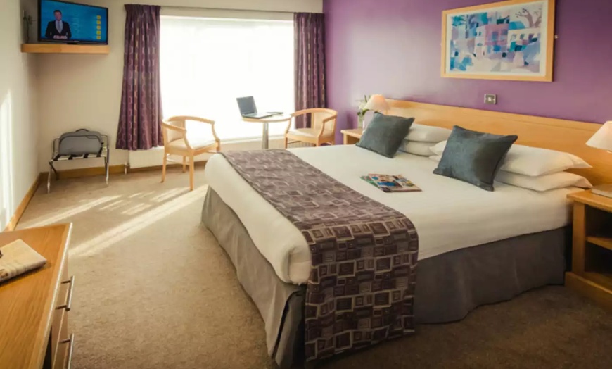 Image 16: ✈ 8-Day Ireland Vacation with Air from Great Value Vacations