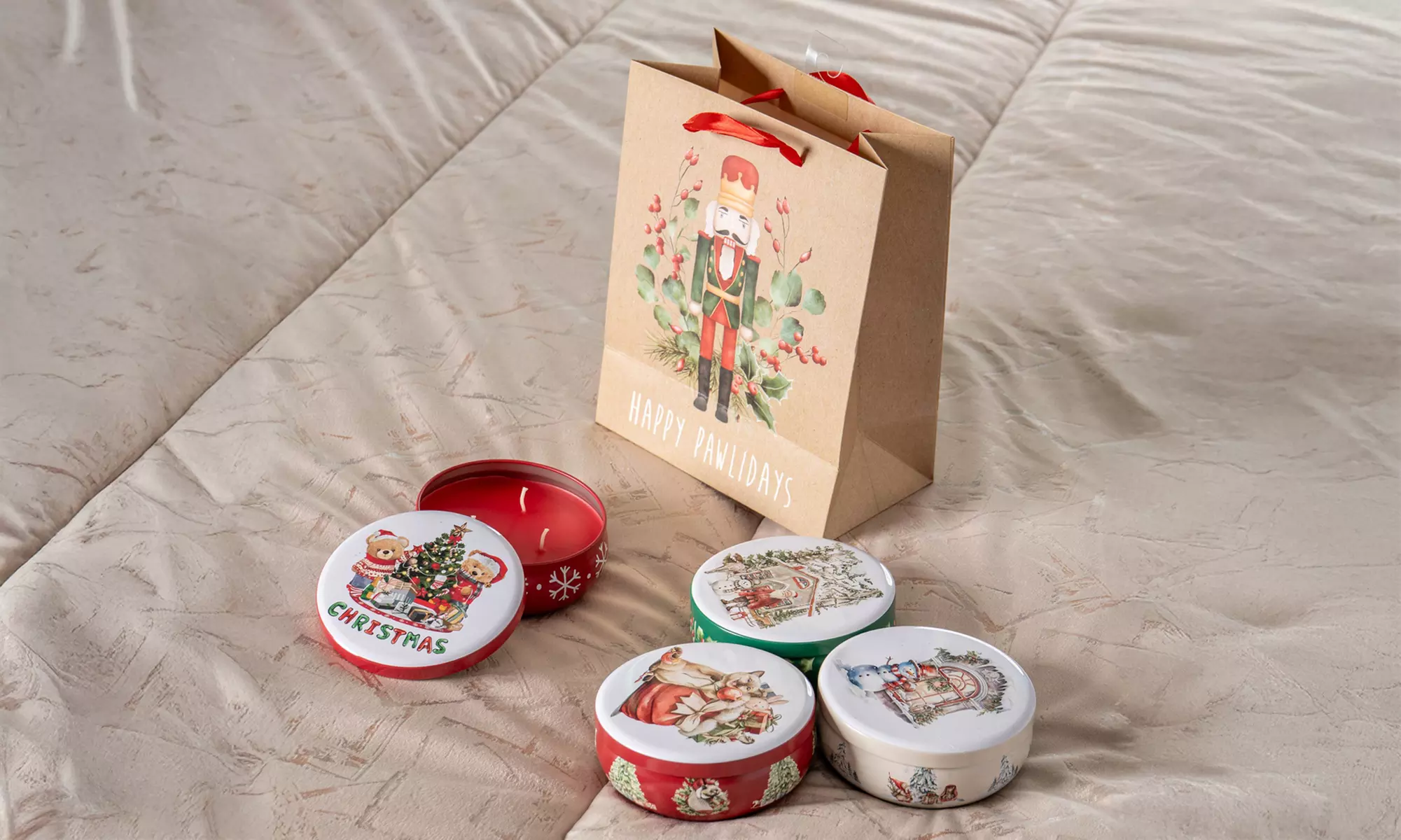 4er-Set Weihnachts-Duftkerzen mit Geschenktüte