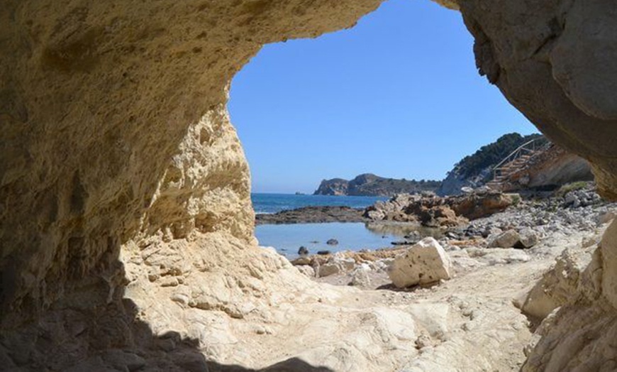 Image 5: Excursión guiada con kayak para niño o adulto con picnic incluido