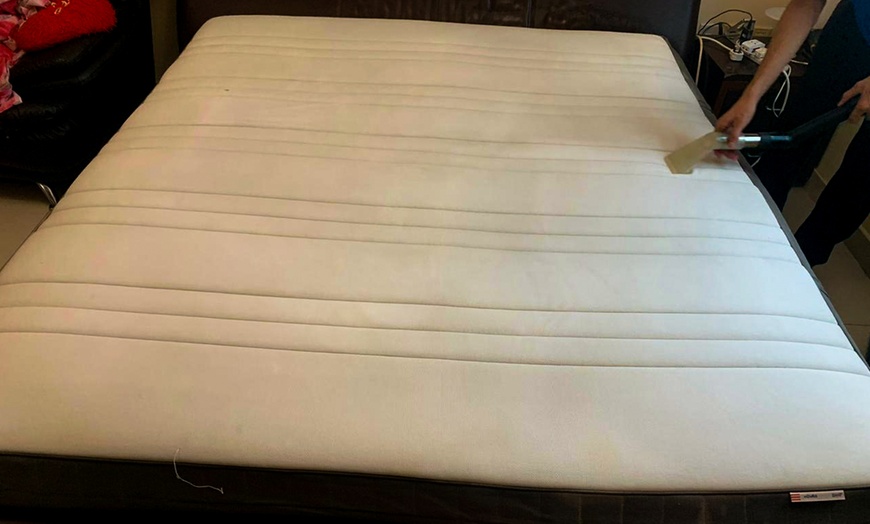 Image 4: Sofa/Mattress/Carpet Cleaning All Over UAE