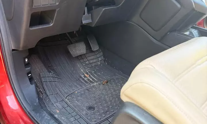 Get a One Comprehensive Detailing or Deep Interior for 1 or 2 Vehicle