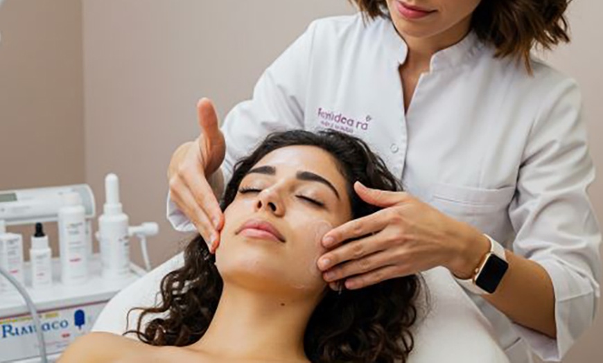 Image 5: Tratamiento de rejuvenecimiento: infiltración de hilos tensores PDO