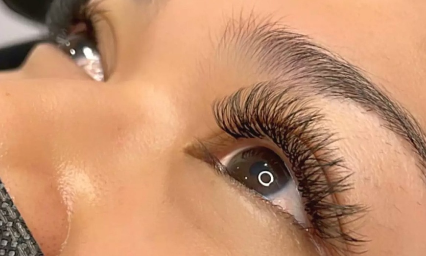 Image 5: Explore Lash Extensions, Lifts & Brow Tints for a Stunning Look