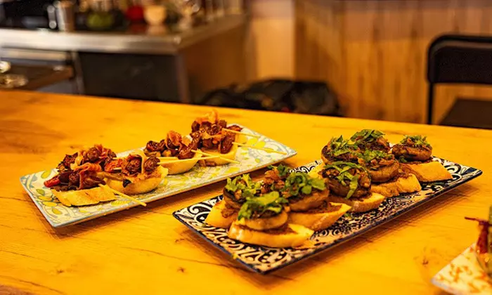 Sabors de Catalunya con entrantes, principales, postres y bebidas