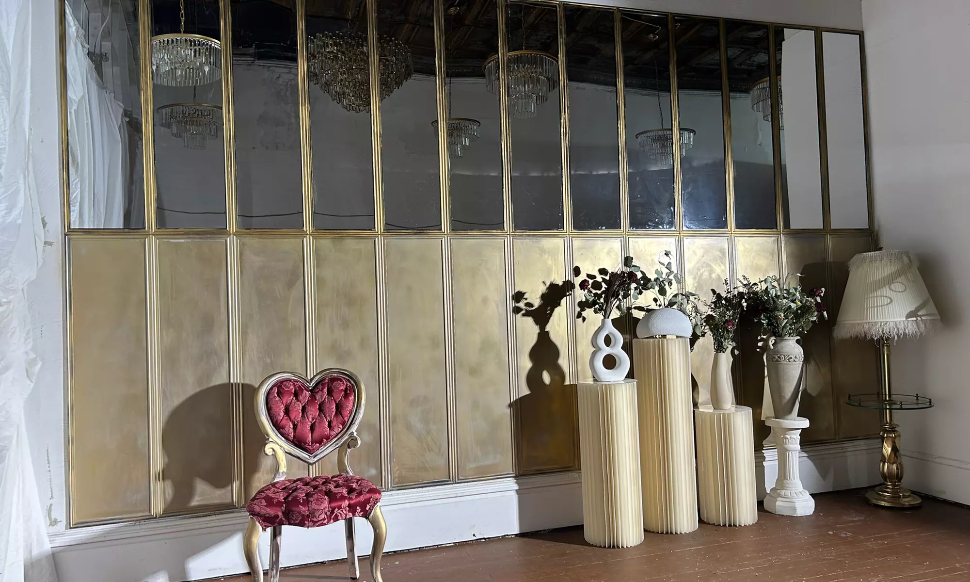Creative Studio Rental with Endless Props – 2 or 5 Hours