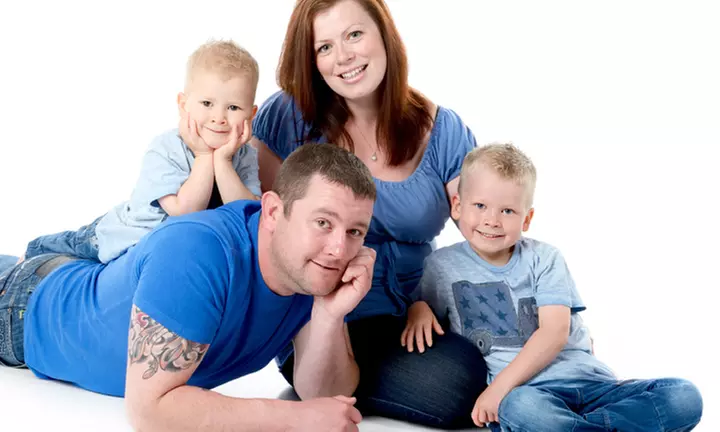 One-Hour Photoshoot With Print at Flash Photography