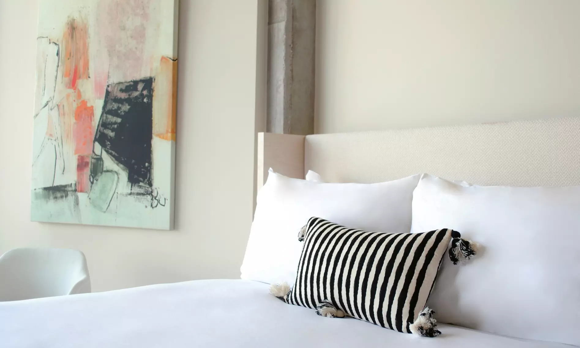 Member Pricing: 4-star Hotel in Camelback Foothills with Pools, Golf
