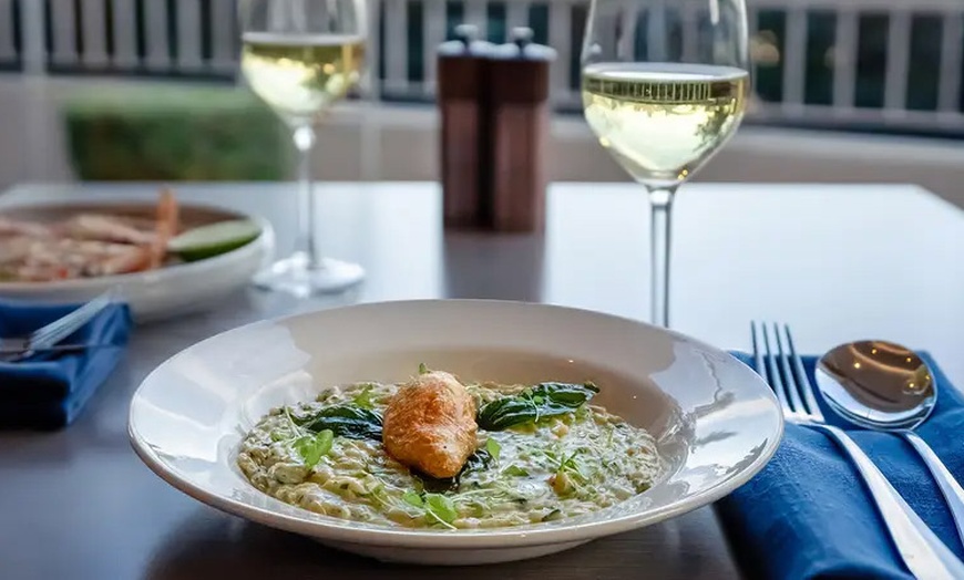 Image 2: 2 or 3-Course French Lunch or Dinner w/ Wine, Beer/Prosecco for 2 or 4