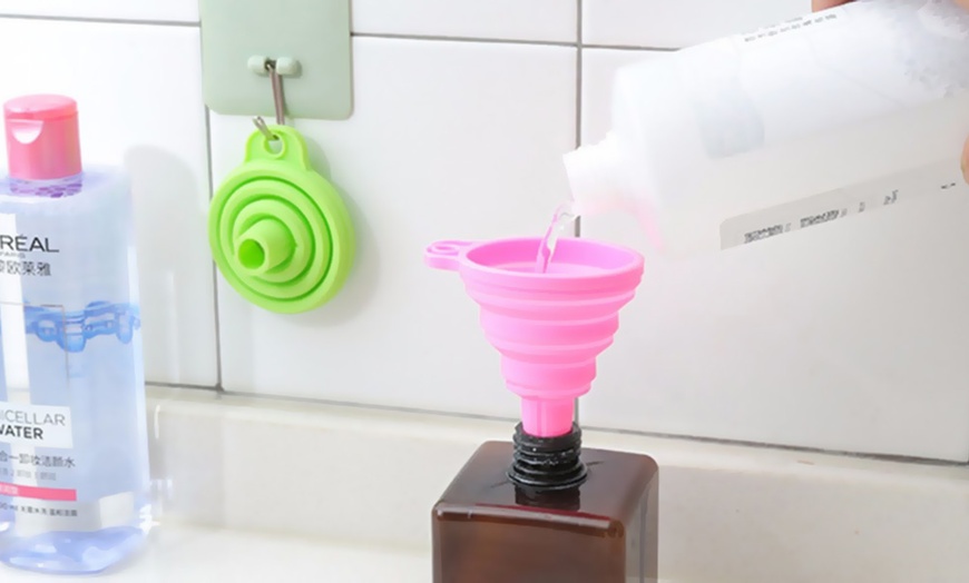 Image 4: Up to 4 Space-Saving Collapsible Kitchen Funnel