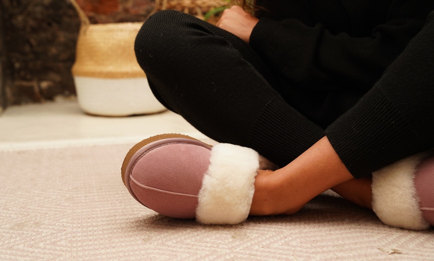 Image 7: Redfoot Ladies Sheepskin Slippers