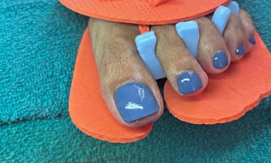 Image 2: Treat Yourself to One Classic or Gel Manicure or/and Pedicure Sessions