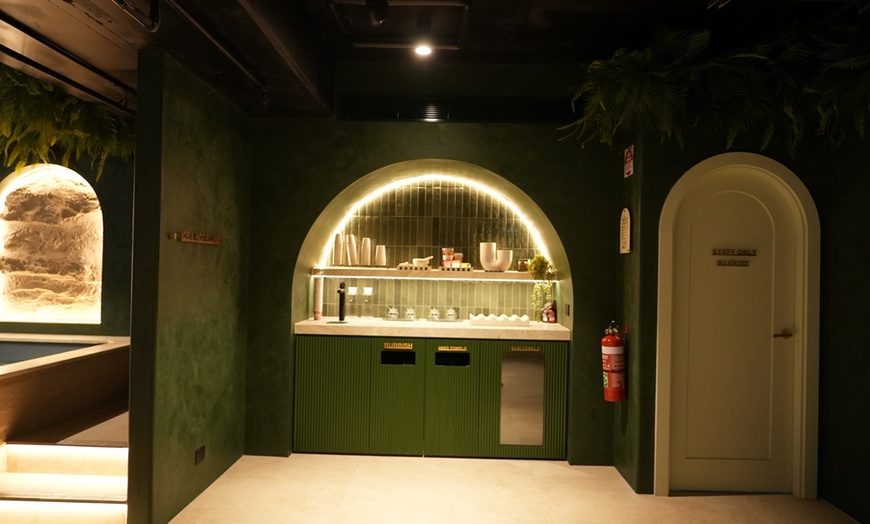 Image 8: Unwind With An Ice Bath And Sauna Wellness Session