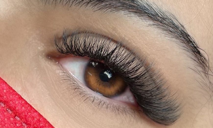 Image 4: Luxury Lashes offers classic, hybrid, and volume eyelash extensions with up to 61% off for a stunning transformation.