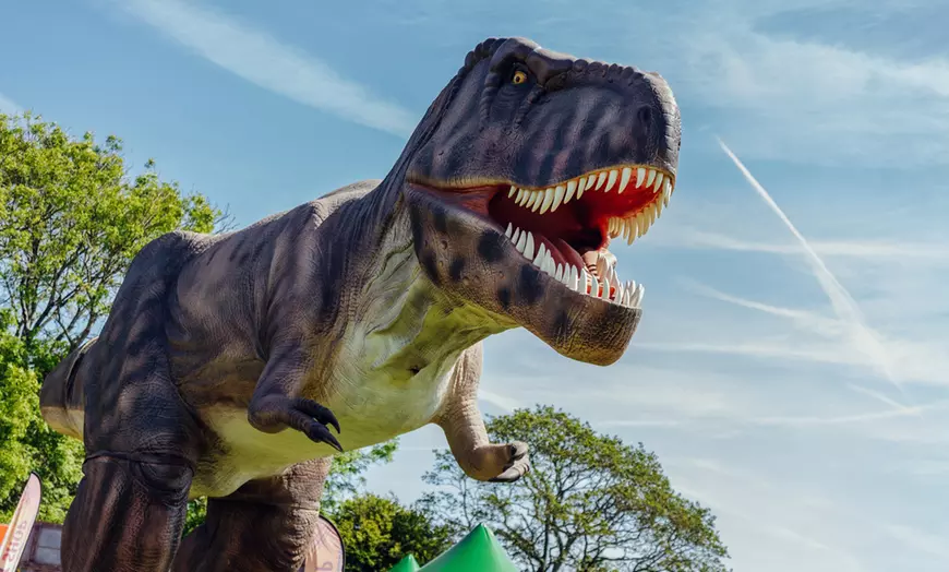 Image 3: Ticket to Dinosaurs In The Park for 2, 3 or 4 (17th May-8th June 2025)