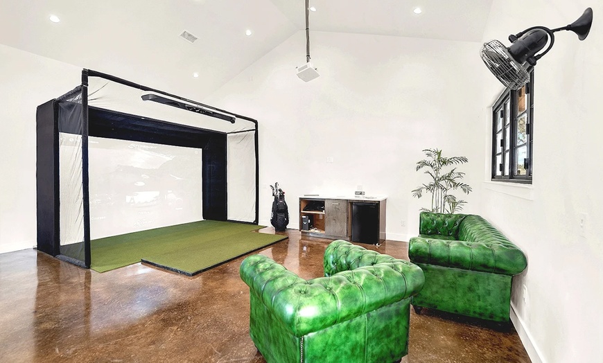 Image 6: Enjoy a Virtual Golf Session with Top-Notch Simulators