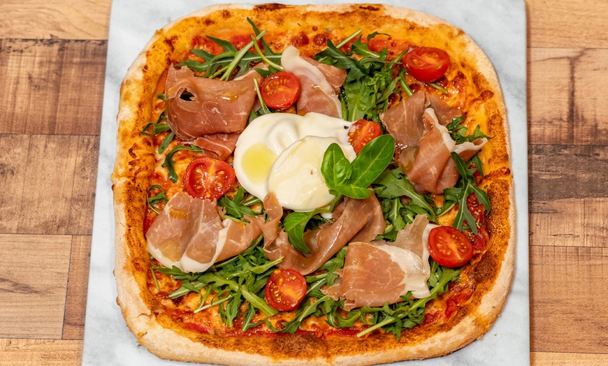 Image 4: 2 or 4 Pizzas or Pastas for 2 or 4 People Each