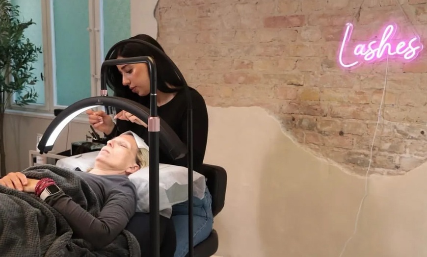 Image 4: Lashlifting oder Wimpernverlängerung mit 2D- bis 6D-Volumentechnik