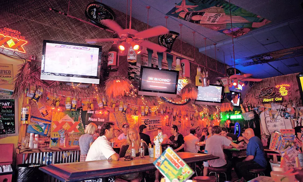 1- or 2-Night Pass for 6: Access Up to 5 Exclusive Bars & Clubs