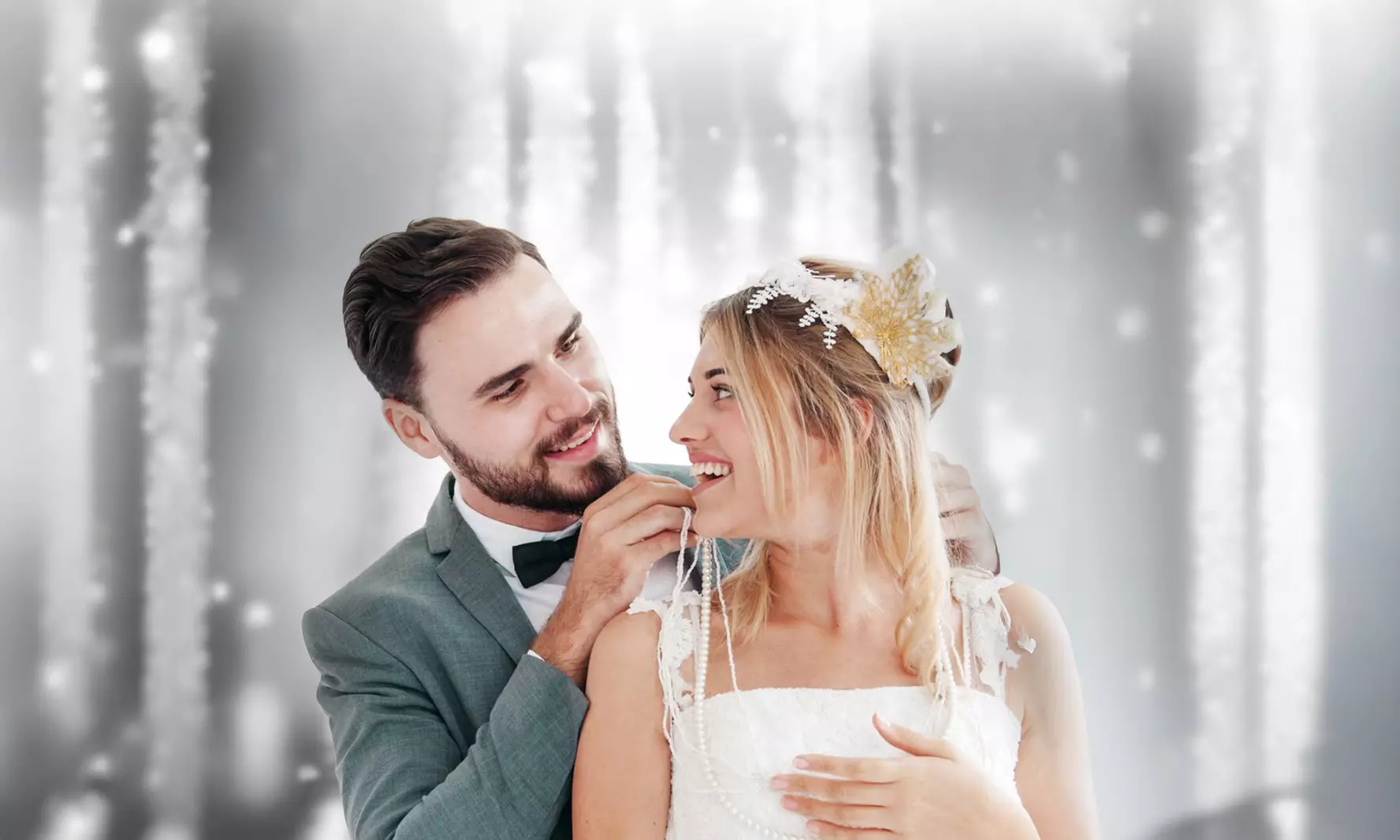 2-, 3-, or 4-Hr Photo Booth Rental with Prints,Backdrop, Setup & More