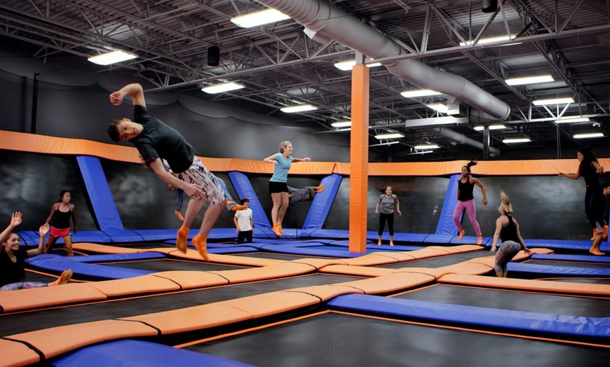 Image 2: Up to 30% Off Jump Passes at Sky Zone Irving